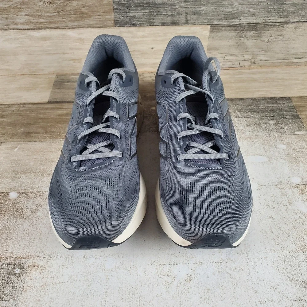 New Balance Fresh Foam 680 V8 Mens Running Shoes Sz 9.5 D Gray Lace Up Sneakers